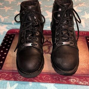 Gently used Harley Davidson Boots 8 1/2 woman’s. Black
